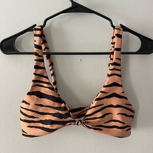 NWOT Skatie Penny top in Malibu, size small Sample